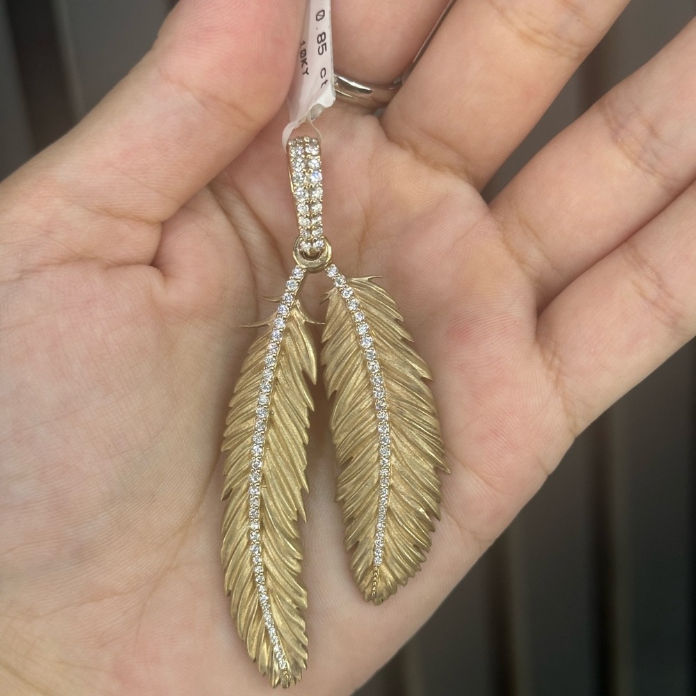 Elegant Gold Feather Pendant